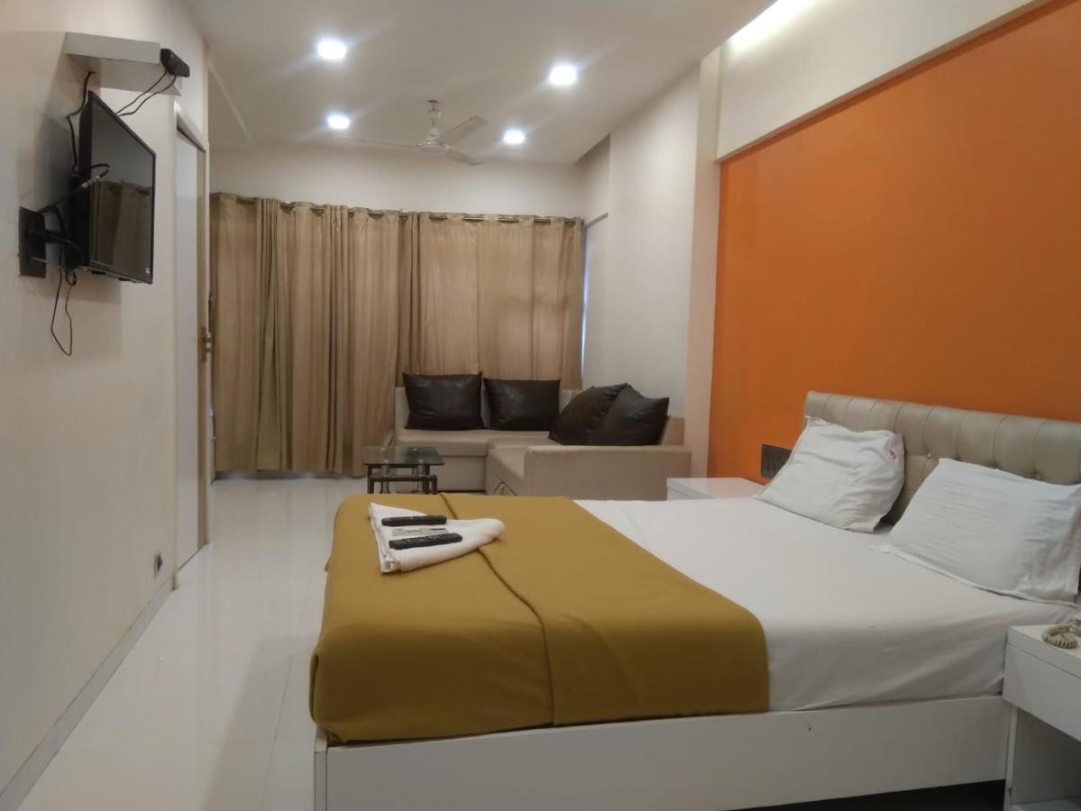 Sky Mahal Hotel มุมไบ ภายนอก รูปภาพ